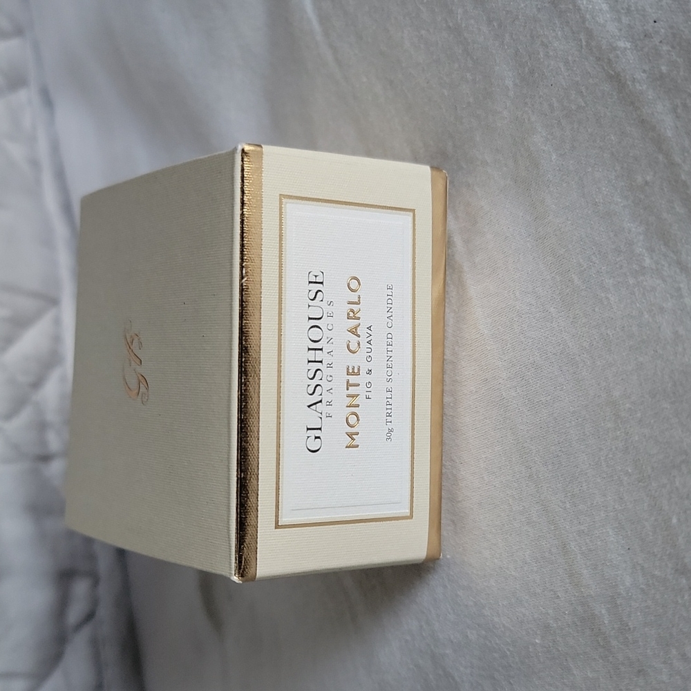 GLASSHOUSE FRAGRANCES MONTE CARLO FIG & GUAVA CANDLE